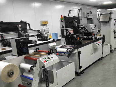 自动印刷标签机选择磁粉制动器重要的二个方面